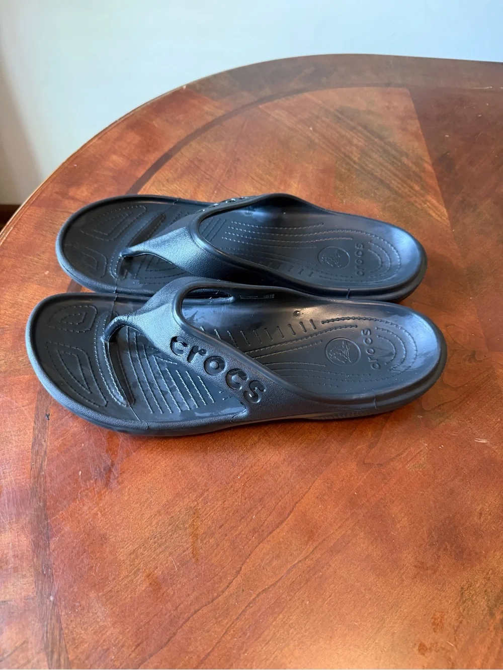 Crocs Baya Flip Flops Men’s Size 11 Black Sandals Casual Waterproof